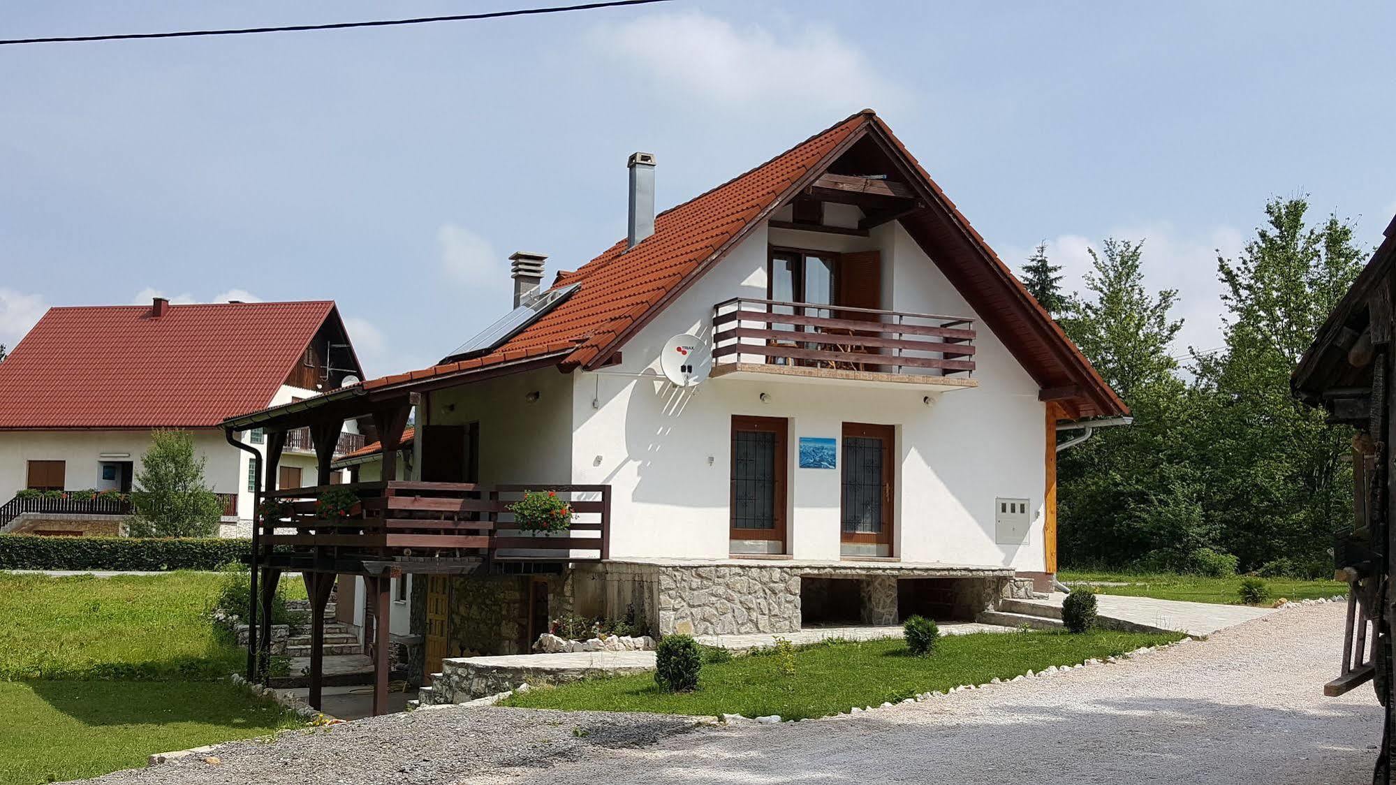 Guest House Plitvice Waterfall Plitvicka Jezera Exterior photo